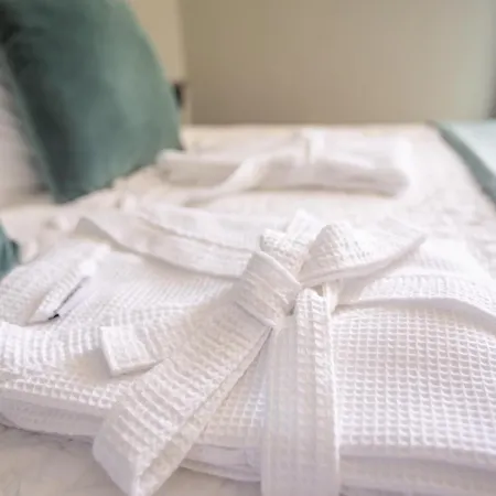 Manoir Le Coutureau Bed & Breakfast