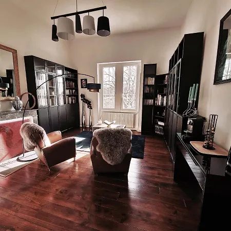 Manoir Le Coutureau Bed & Breakfast