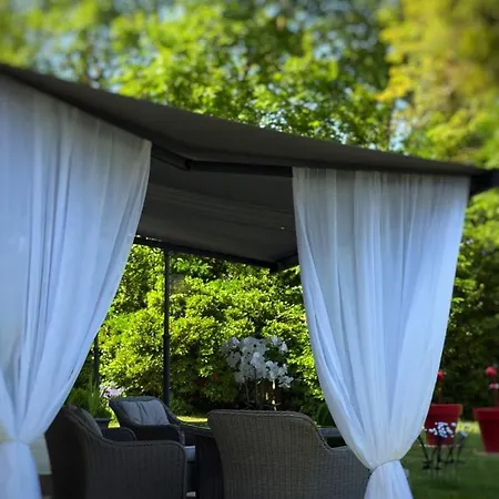 Bed & Breakfast Manoir Le Coutureau Rouffignac-de-Sigoules